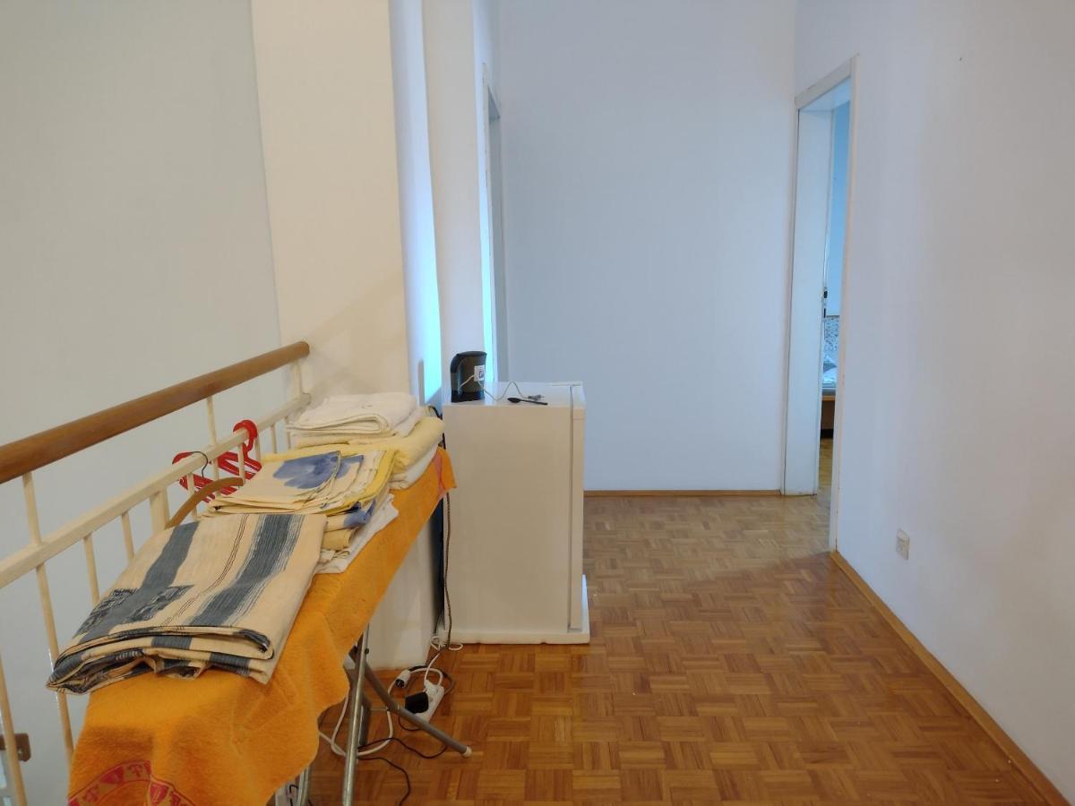 Apartmani Dacic Aleksinac Buitenkant foto